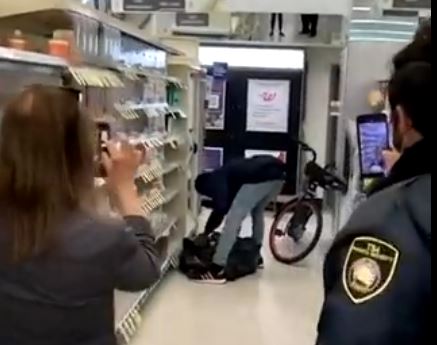 Caught on Camera: A Nail-Biting Walgreens Robbery Moments Unfold