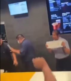 Group of Young Black Kids Loot a McDonald’s