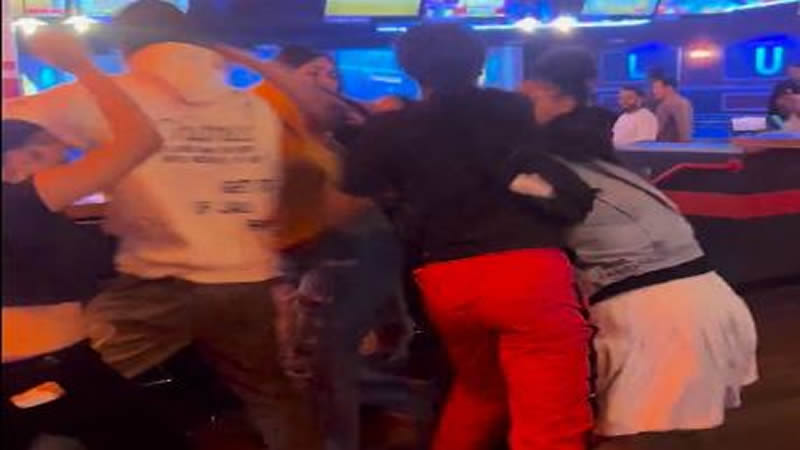 Black Girls Fight at Bowlero