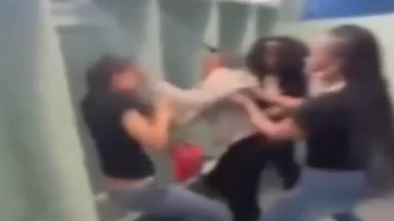 Darnay Fights a Black Girl in the Locker Room