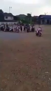 Spanish Girl in Red Shirt Rips Off Black Shirt During Fight