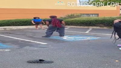 Black Women Fight in Handicap Spot