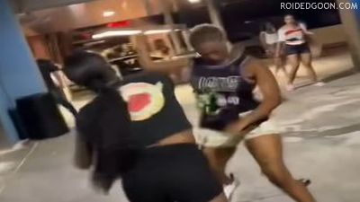 Black Girls Catfight on Level 4